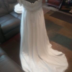 David bridal ivory wedding dress